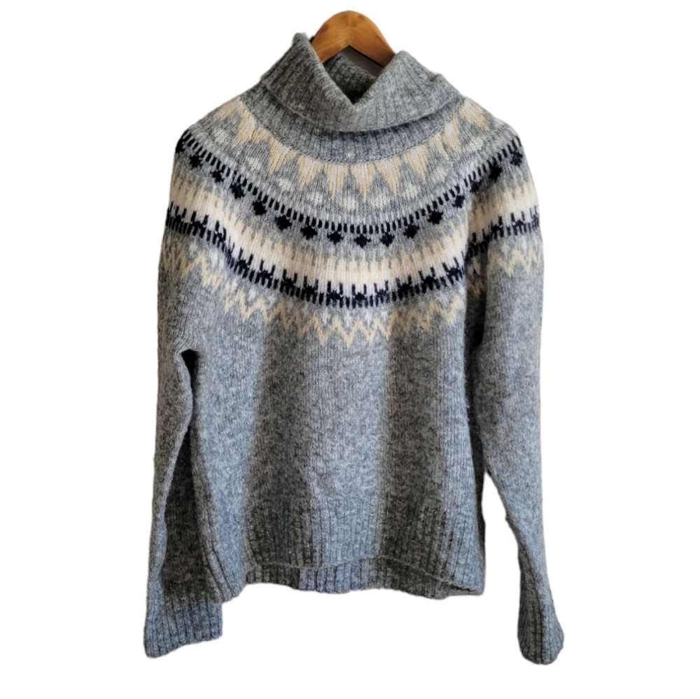 H&M Gray Patterned Cowl Neck Sweater